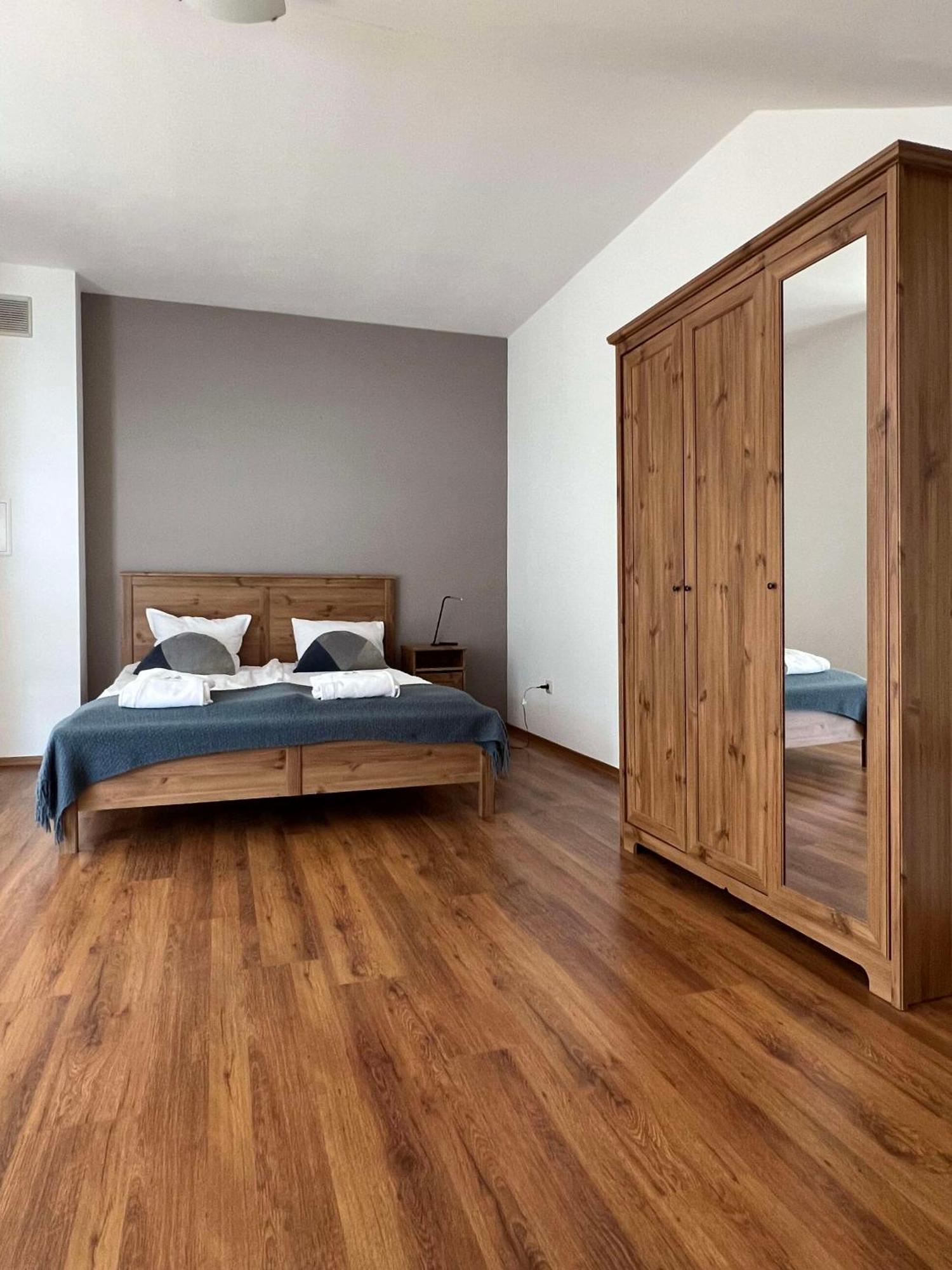 Local Hotel, Bw Signature Collection Aparthotel 3*
