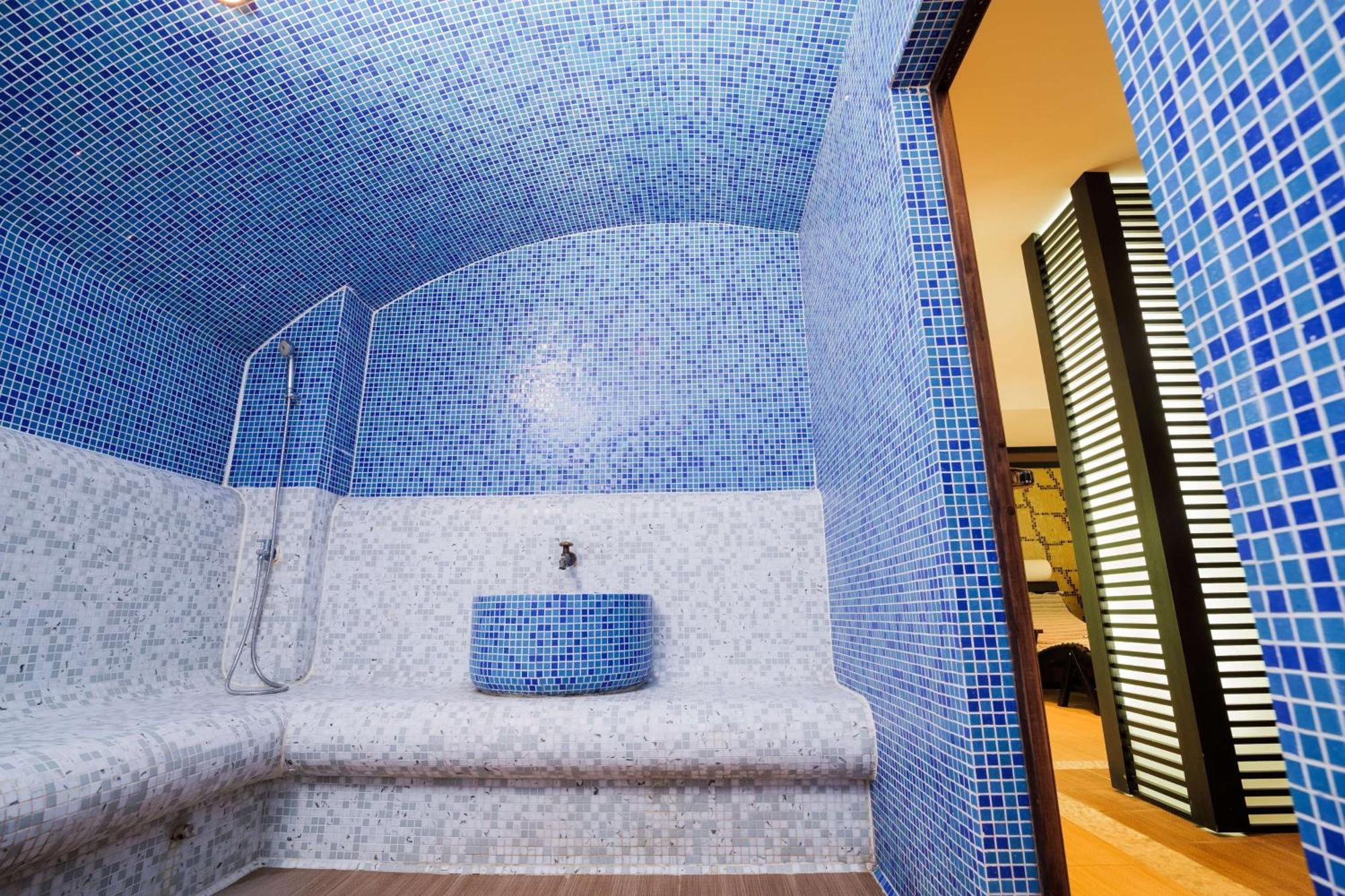 Local Hotel, Bw Signature Collection 3* Bansko